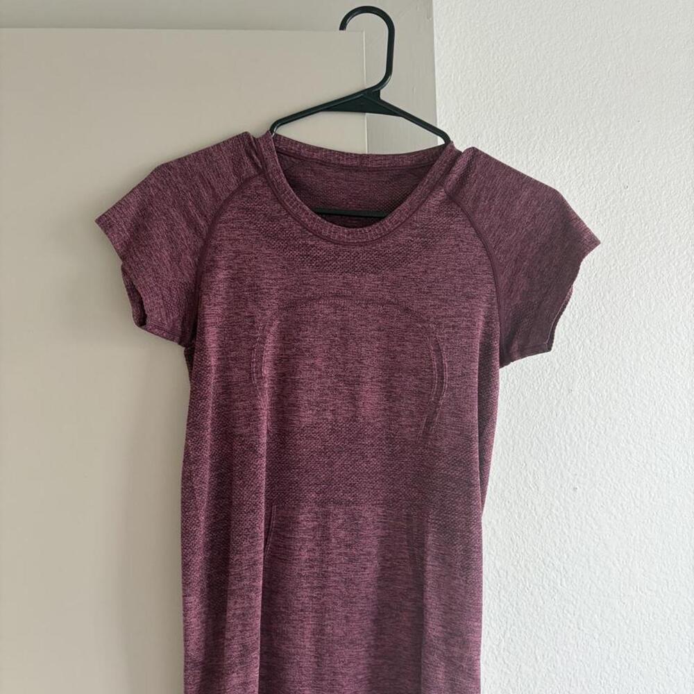 Lululemon Women's Burgundy and Purple Leggings